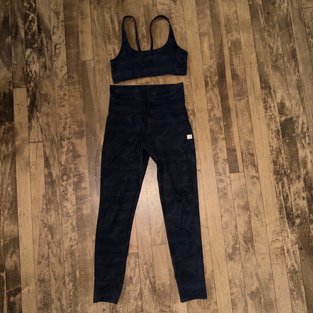 Vuori Black Camouflage Sports Bra and Leggings Set